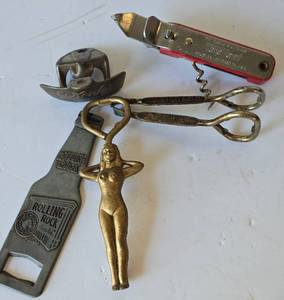 lot 533 image: Fabulous Selection of Vintage Bottle & Can Openers
