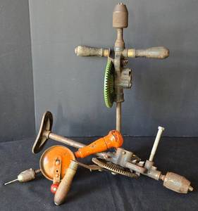 lot 535 image: Three Vintage Hand Drills