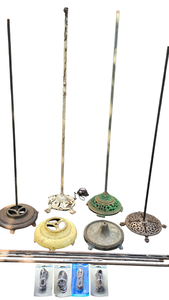lot 540 image: Selection of Vintage Lamp Bases & Accessories