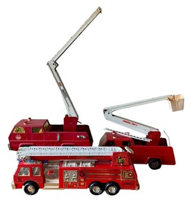 lot 485 image: Set of 3 Vintage Tonka Fire Trucks - Preowned Condition