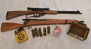 lot 634 image: Pair of Vintage BB Guns  BBs