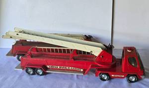 lot 50K image: Vintage Nylint Arial Hook & Ladder Firetruck Toy