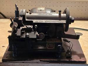 lot 665 image: Vintage Key Machine