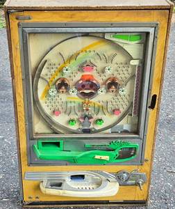 lot 671 image: Vintage Nishijn Game