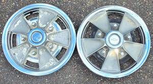 lot 320K image: Pair of Chevrolet Mag Hub Caps  Wheel Covers