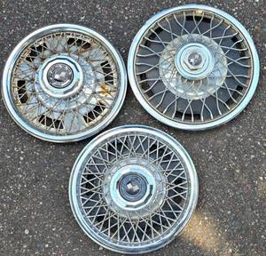 lot 322K image: Three Vintage Corvette Hub Caps  Wheel Covers