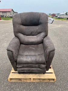 lot 14 image: ASHLEY FURNITURE POWER RECLINER