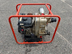 lot 13 image: 2 MUTIQUIP TRASH PUMP