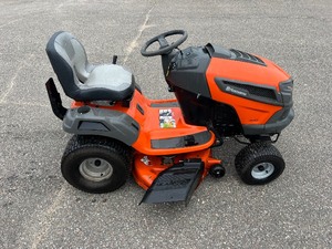 lot 11 image: 2020 HUSQVARNA TS142X LAWN MOWER