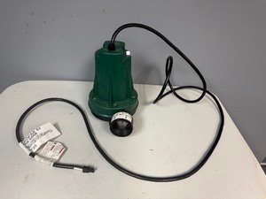 lot 40 image: Pump - Ask Steve if he knows what kind
