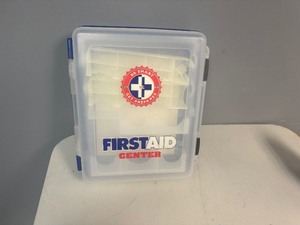 lot 14 image: First Aid Kit