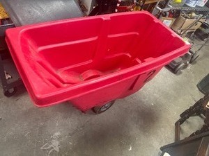 lot 7 image: Tip Hopper. 54 x 26 x 35 Tall