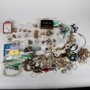 lot 42 image: Large Costume Jewelry Lot