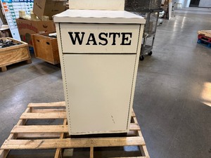 lot 18 image: Practical Waste Bin (46  X 20  X 40)