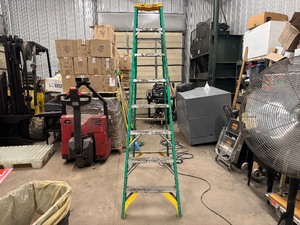lot 71 image: Werner 7 Step Fiberglass 8 Ladder. 225 lb Load Capacity