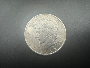 lot 73 image: 1922 XF Peace Dollar