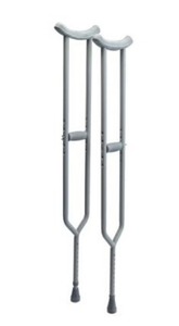 lot 41 image: MSRP $150 NEW In Box Lumex 3615A Bariatric Imperial Steel Crutches - Tall -&nbspWeight Capacity 600 lb -&nbspHeavy-Duty Steel, Padded Underarm Cushions and Hand Grips