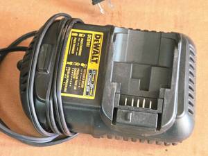 lot 761 image: DeWalt 12V Max  20V Max Lithium Ion Battery Charger DCB101
