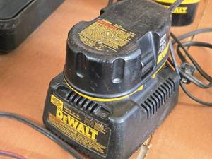 lot 765 image: DeWalt 7.2V-18V 1-Hour NiCd Battery Charger DW9116 with 18V 3600mAh Ni-MH Battery DC9096