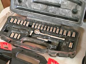 lot 801 image: Husky Socket Set with Case