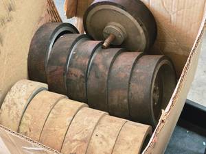 lot 806 image: Lot of (1 Box  13) 7-12 Wheels  Assorted
