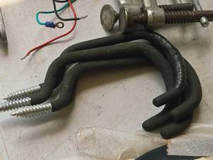 lot 812 image: Lot of (4) Storage Hooks