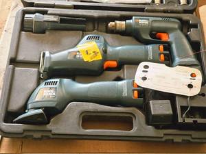 lot 831 image: Black & Decker Versa Pak Multi-Tool with Case