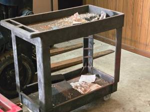 lot 841 image: Plastic Utility Cart 34 x 17 12 x 32 2-tier