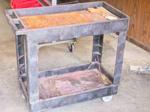 lot 852 image: Plastic Utility Cart 34 x 17 12 x 32 2-tier