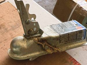 lot 879 image: 1-78 Trailer Tongue Ball Coupler