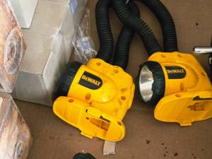 lot 883 image: Lot of (2) DeWalt 18V Rechargeable Flex Worklight DW919