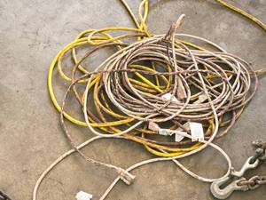 lot 906 image: Lot of (2) Extension Cords