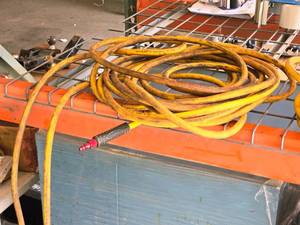 lot 913 image: 300-PSI Air Hose