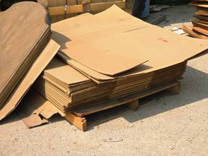 lot 669 image: Lot of (1 Pallet  20) Cardboard Box Flats 30 x 36 x 14