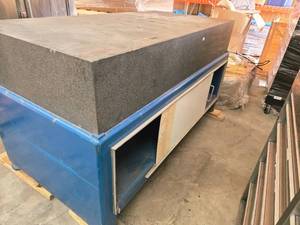 lot 615 image: 12 Granite Top Inspection Table