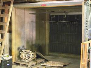 lot 605 image: Dayton Paint Spray Booth