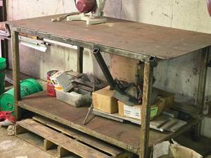 lot 622 image: Welding Table 13 x 27-14 x 36