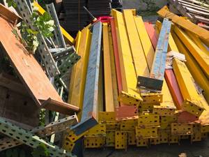 lot 651A image: 8 Pallet Racking Cross Beams (x10)