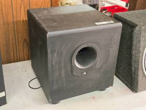 lot 931 image: JBL Sub 160 Subwoofer