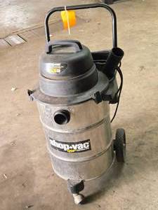 lot 942 image: Shop-Vac QSP Contractor WetDry Shop Vac with Accessories