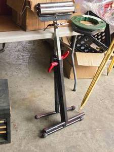 lot 948 image: Lot of (2) Adjustable Material Roller Stands