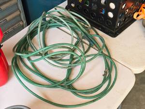 lot 968 image: Air Hose with Tire Chuck