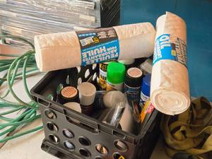 lot 969 image: Lot of (1 Tote) Assorted Painting Supplies