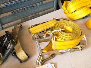 lot 972 image: 3 Heavy Duty Ratchet Strap  (2) Extra Ratchets