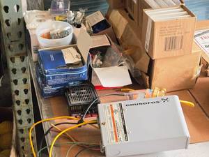 lot 979 image: Assorted Electical Items - Caps, Switches, Dimmers, Outlets, A-23 Battiers