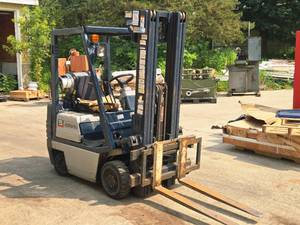 lot 603 image: Komatsu Model 15 Propane Fork Lift FG15ST-10