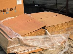 lot 736 image: Lot of (1 Pallet  85) Cardboard Box Flats 18 x 18 x 14
