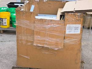 lot 743 image: Lot of (1 Pallet  Gaylord) Aluminum Parts