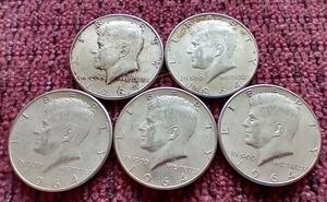 lot 73 image: (5) 90% Silver Kennedy Half Dollars