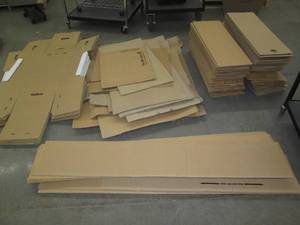lot 177 image: Stack of misc unassembled cardboard...
